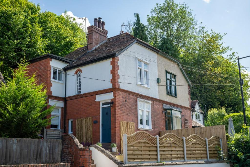 2 Bed Ironbridge Villa