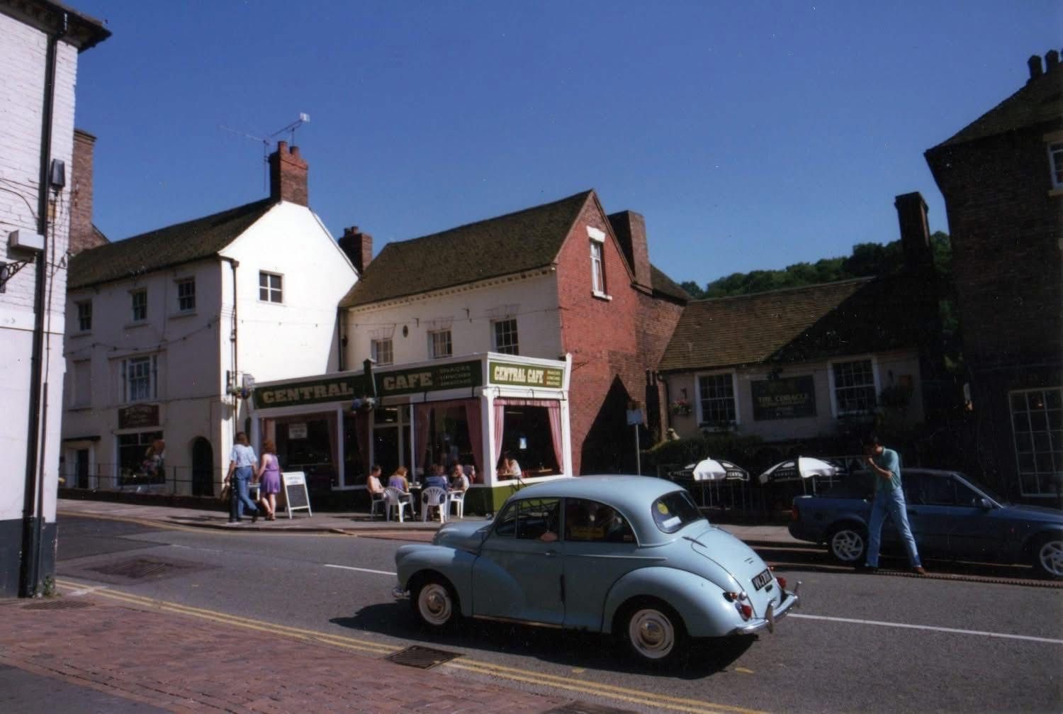Central Café