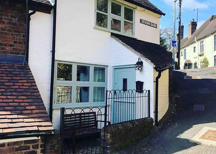 Severn Bank Cottage (Impeccable 1-Bed)