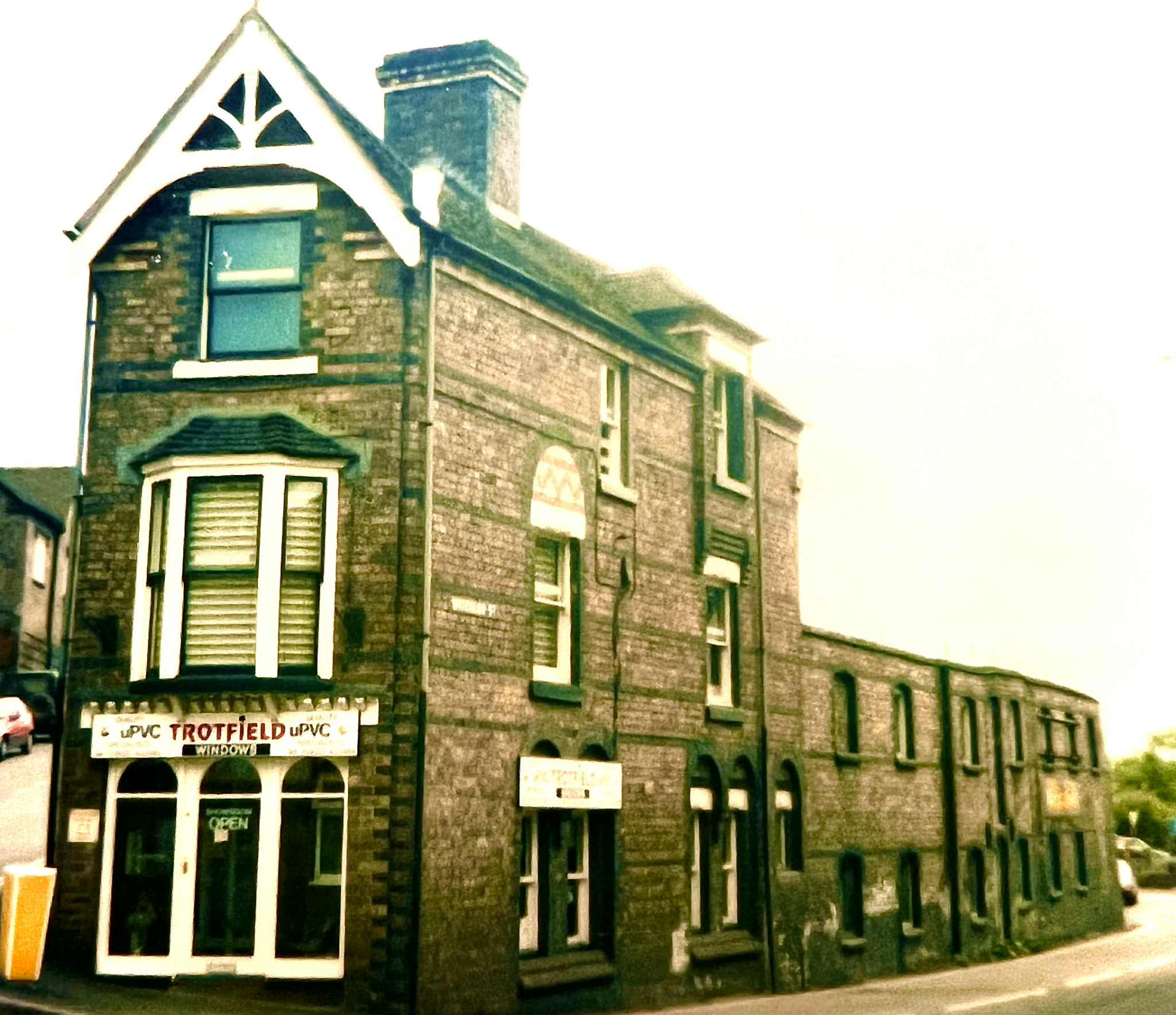 The corner building later occupied by Trotfield Windows